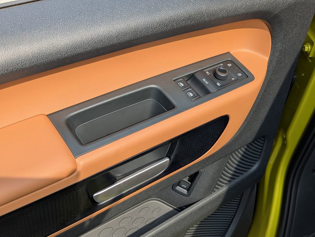 New 2025 Volkswagen ID. Buzz Pro S Plus image 11