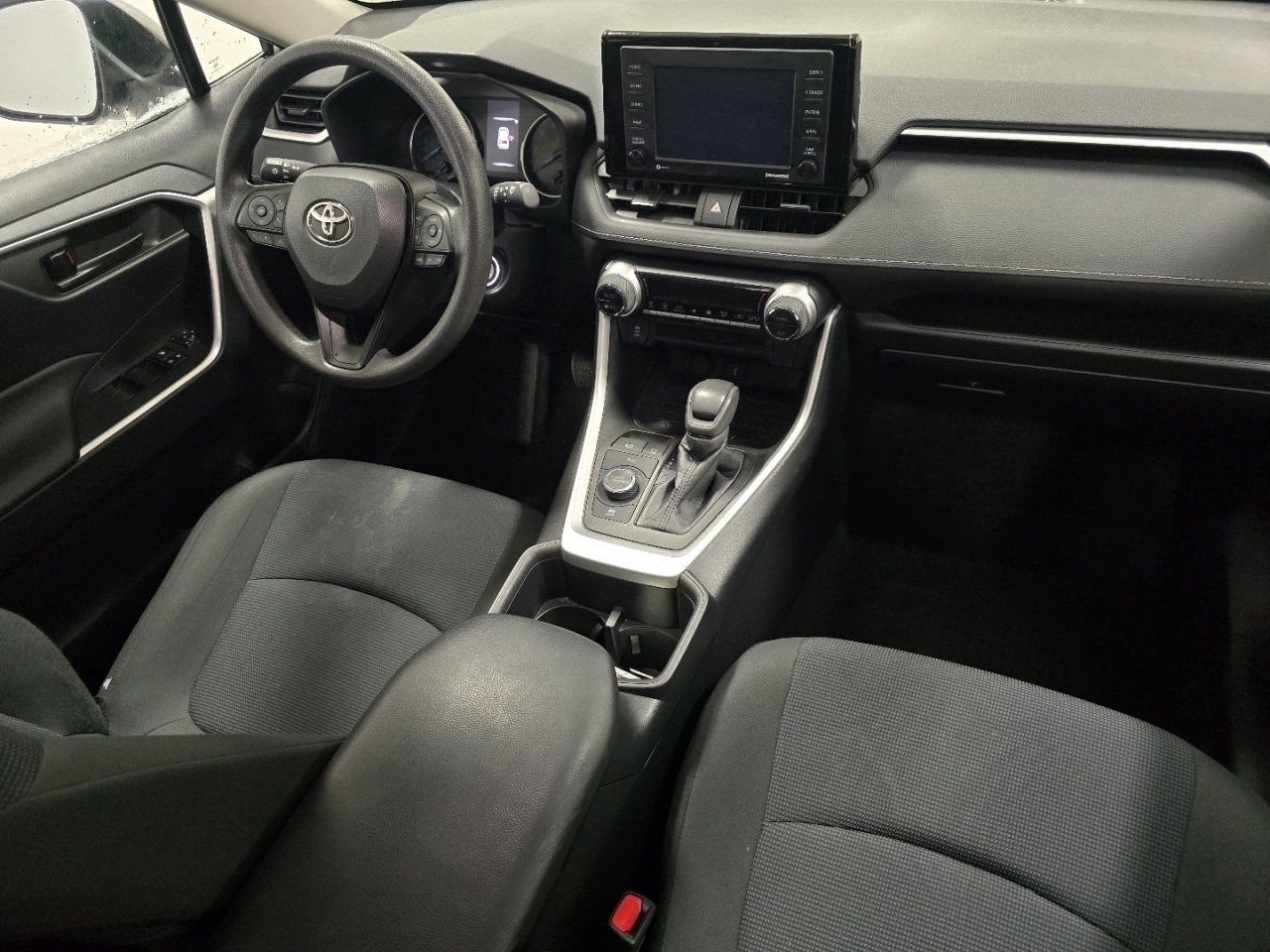 Certified 2022 Toyota RAV4 LE image 20