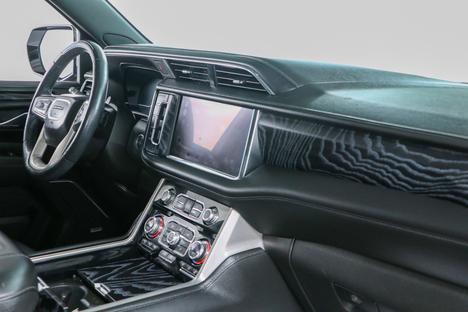 Used 2023 GMC Yukon Denali w/ Denali Reserve Package AWD/4WD image 31