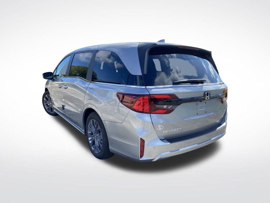 New 2026 Honda Odyssey Touring image 3