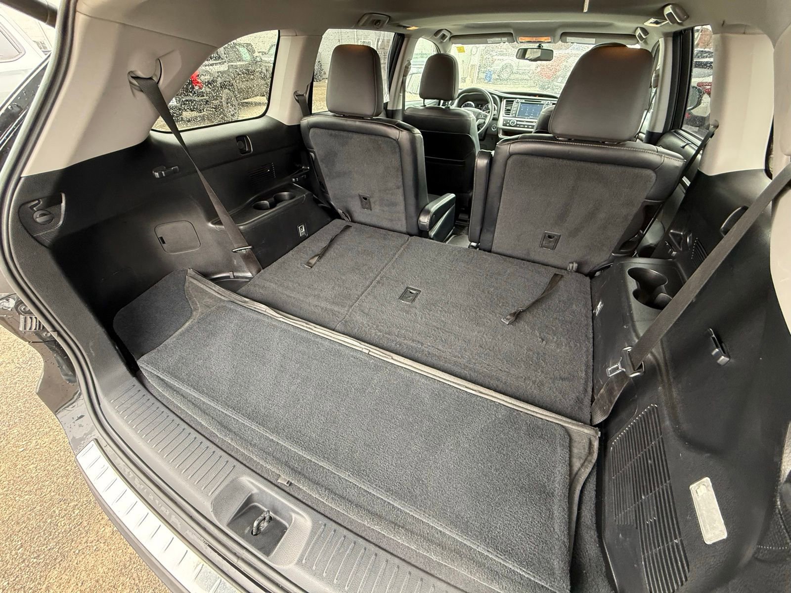 Used 2015 Toyota Highlander Limited image 28