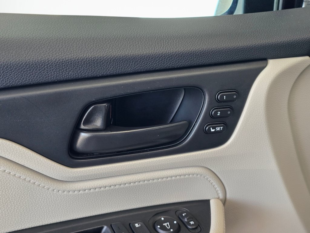 Used 2025 Honda Odyssey EX-L image 22