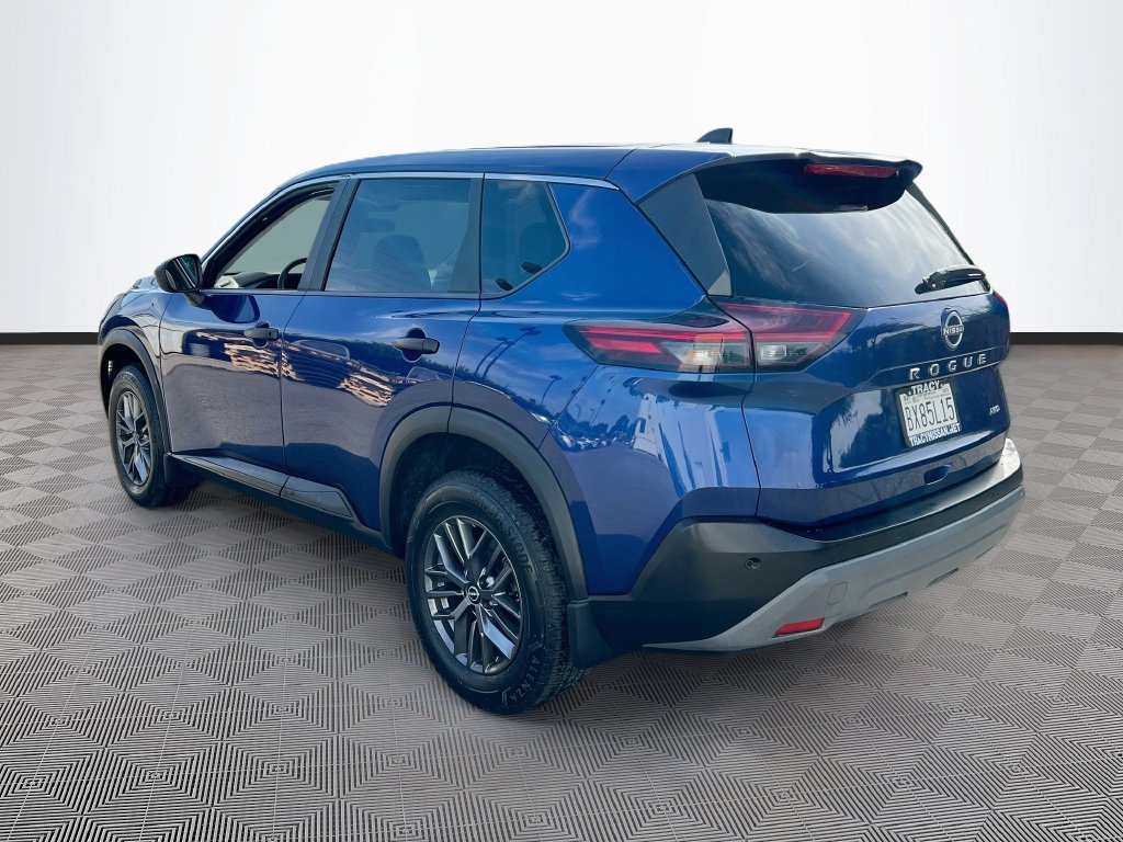 Used 2023 Nissan Rogue S AWD/4WD image 5