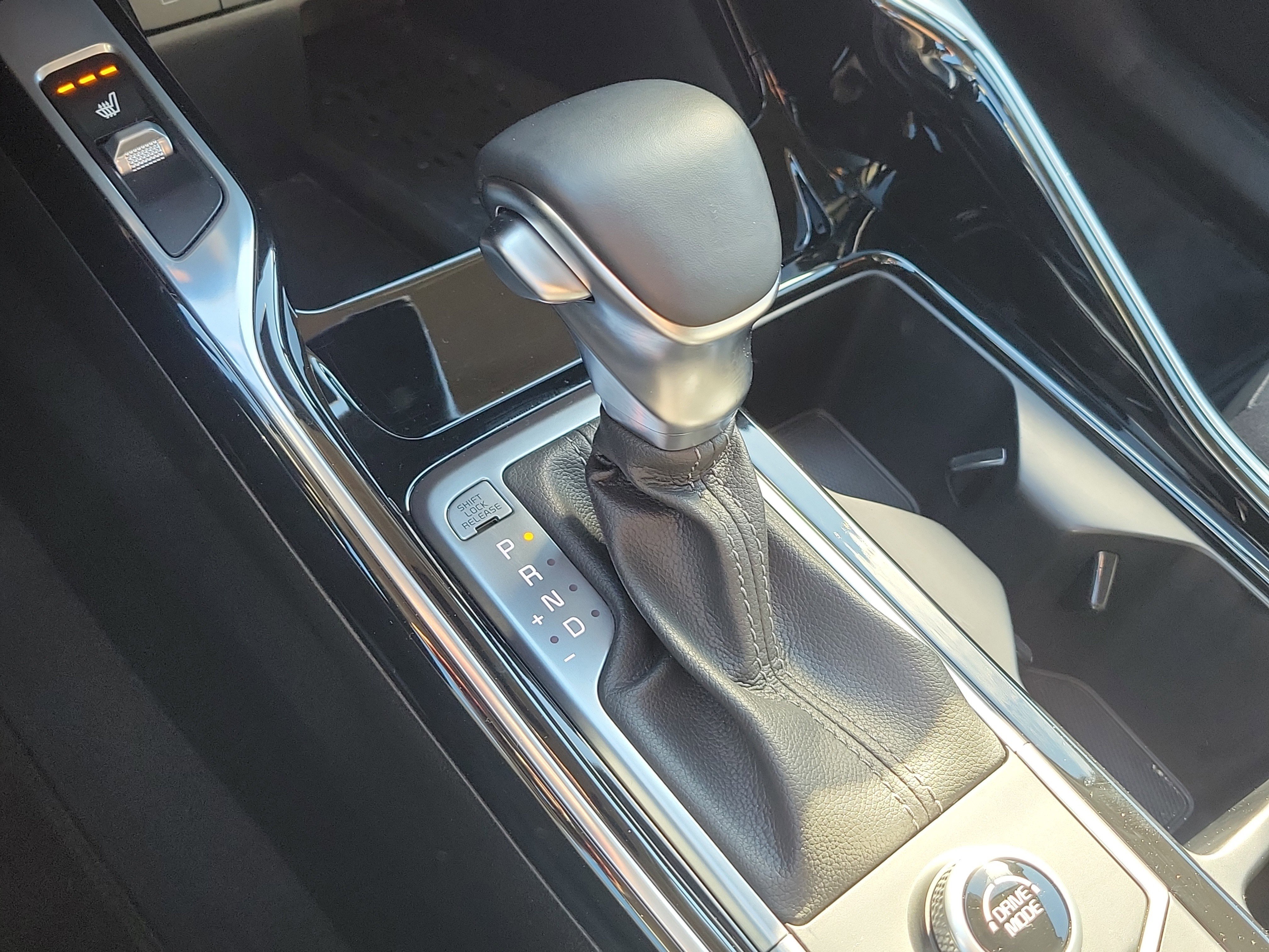 Certified 2021 Kia Sorento SX image 38