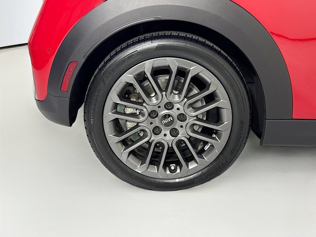 Certified 2025 MINI Cooper S FWD image 30