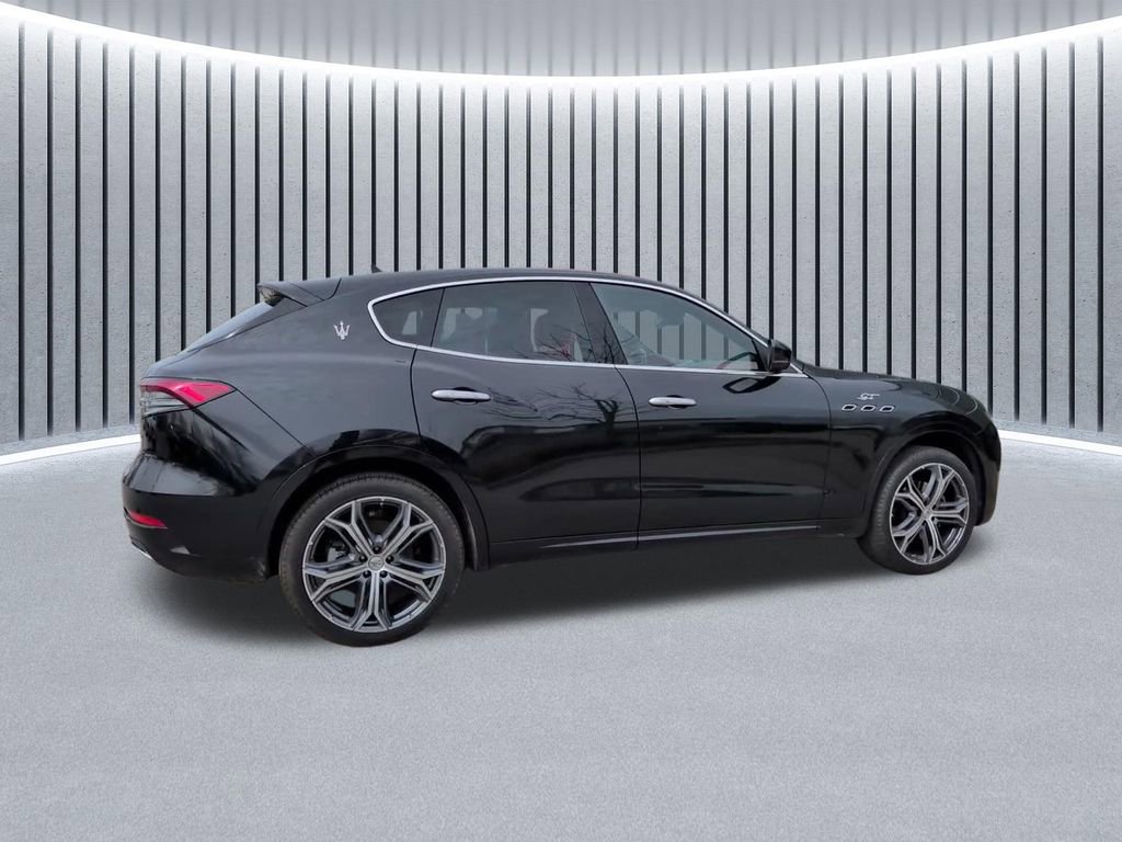Used 2023 Maserati Levante GT image 5