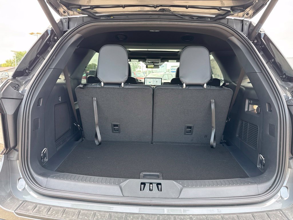New 2026 Ford Explorer ST-Line w/ ST-Line Street Pack AWD/4WD image 21