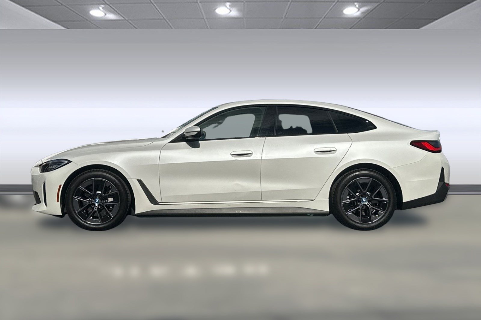 Certified 2023 BMW i4 eDrive35 w/ Premium Package RWD image 2