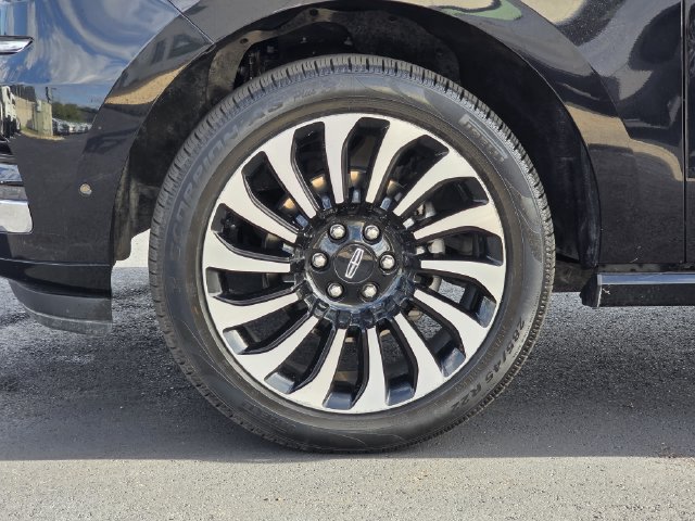 Used 2023 Lincoln Navigator Black Label AWD/4WD image 40