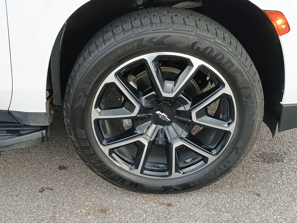 Certified 2021 Chevrolet Suburban RST image 34