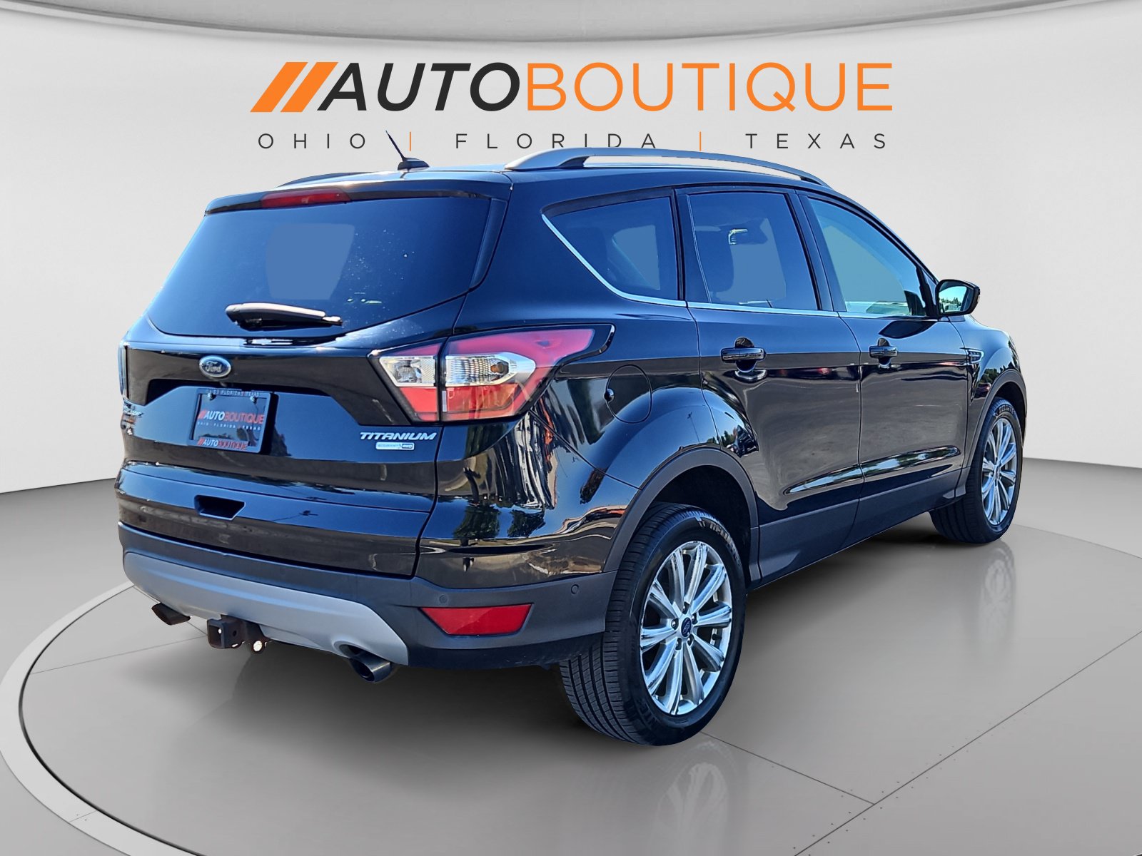 Used 2017 Ford Escape Titanium w/ Equipment Group 301A AWD/4WD image 4
