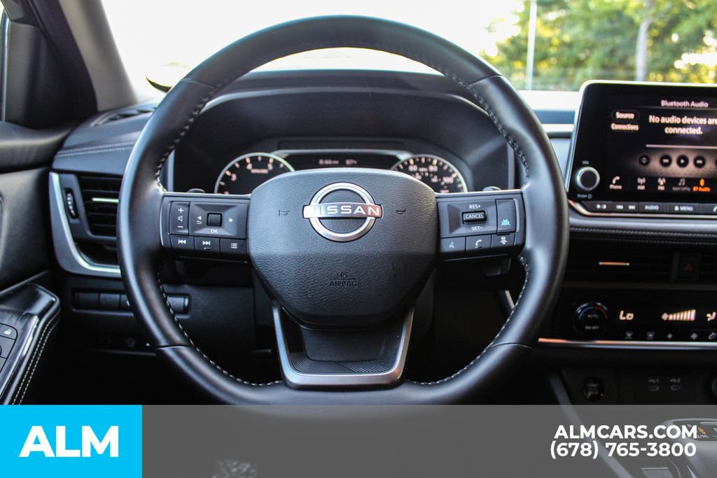 Used 2025 Nissan Rogue SV FWD image 23