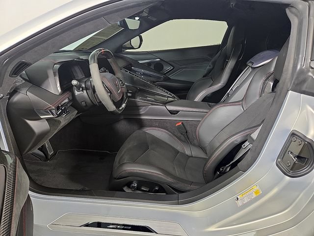 Used 2024 Chevrolet Corvette Z06 w/ Stealth Interior Trim Package RWD image 12