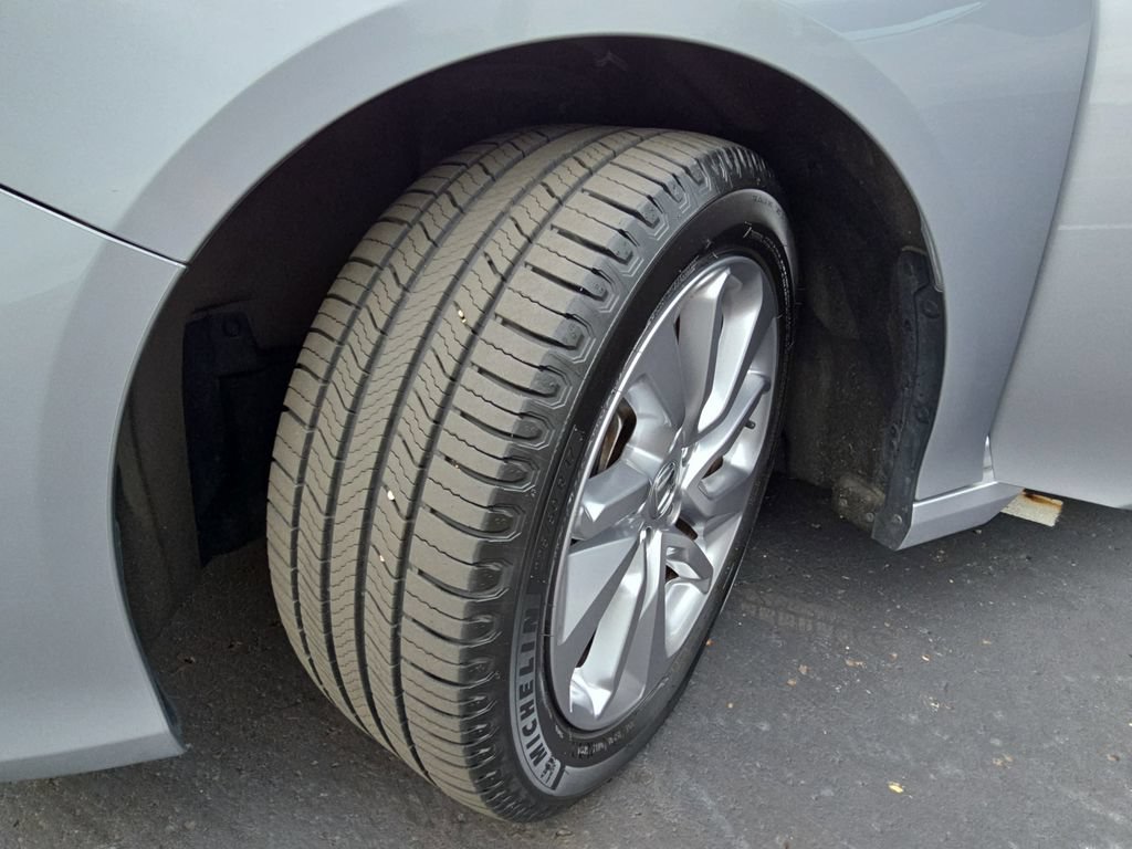 Used 2020 Honda Accord LX image 32