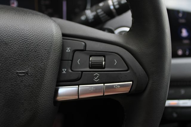 Used 2022 Cadillac XT4 Premium Luxury w/ Enhanced Visibility Package AWD/4WD image 10