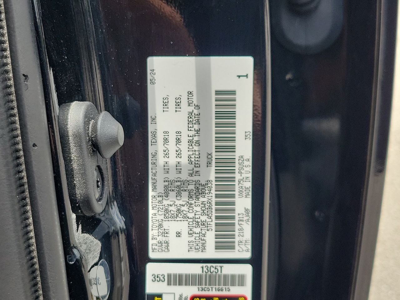 Used 2024 Toyota Tundra SR5 AWD/4WD image 32