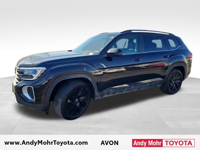 Used 2025 Volkswagen Atlas SE image 3