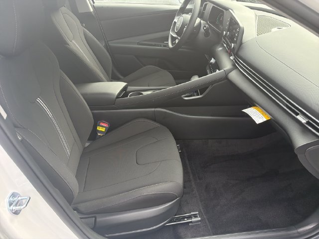 New 2026 Hyundai Elantra Hybrid FWD image 15