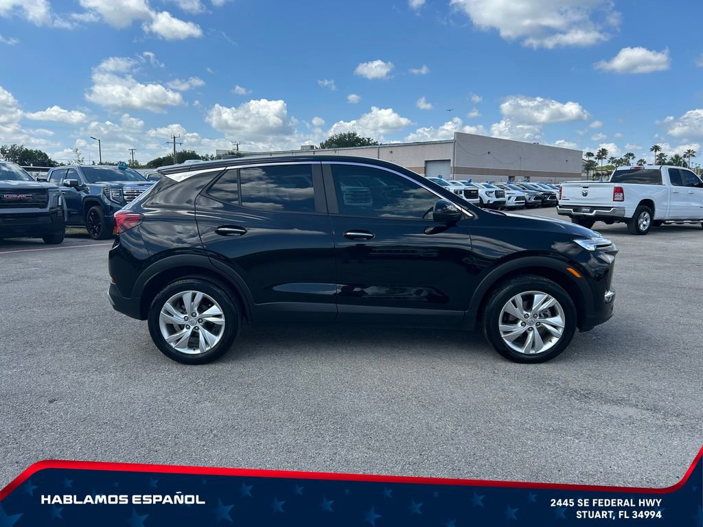 Used 2024 Buick Encore GX Preferred w/ Comfort Package AWD/4WD image 4