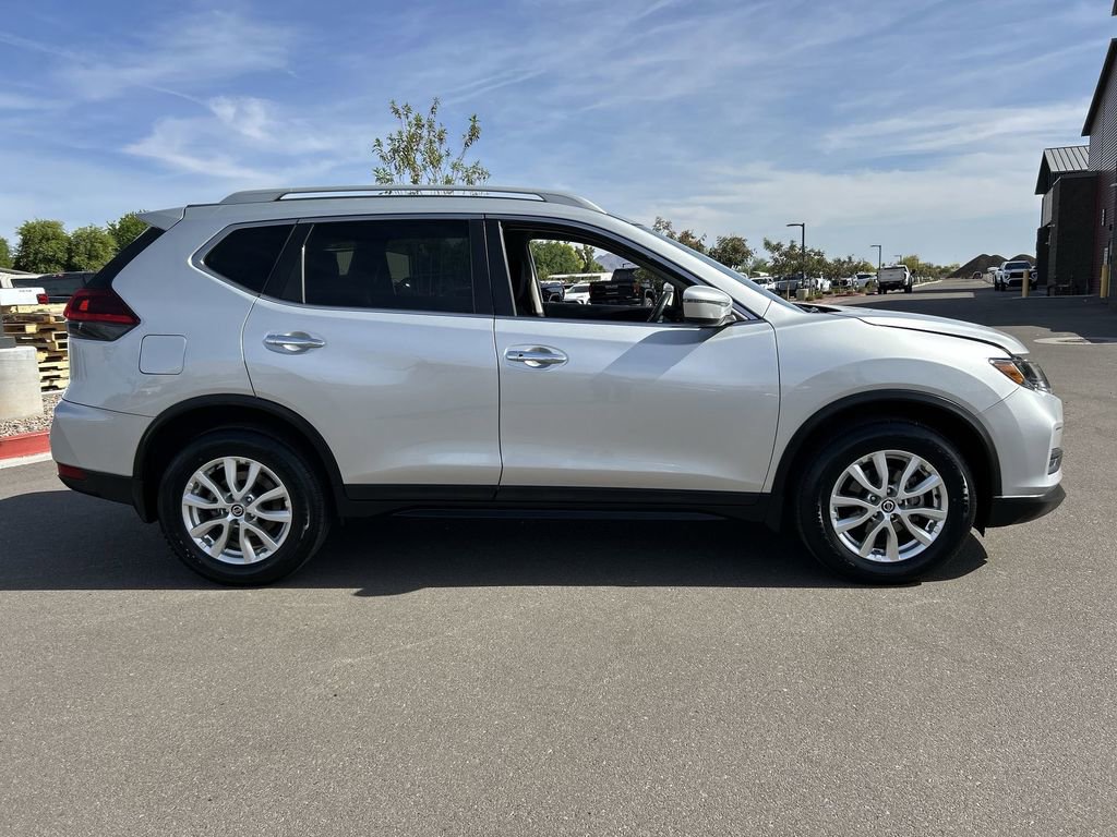 Used 2020 Nissan Rogue SV FWD image 9