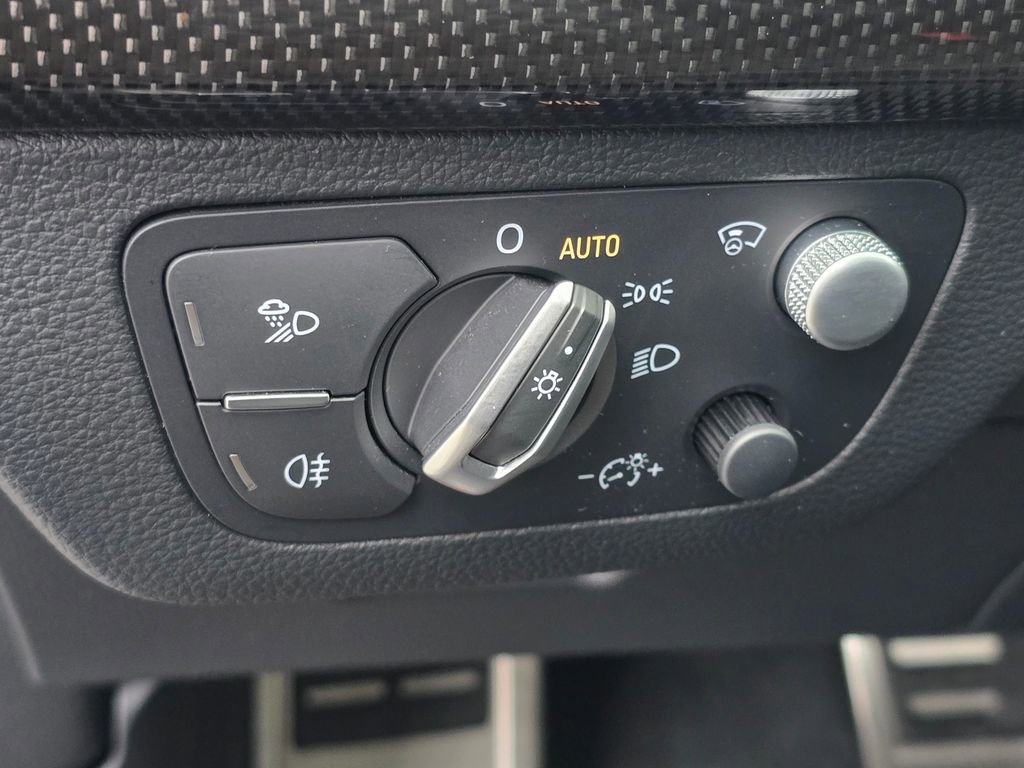 Used 2024 Audi SQ5 Prestige w/ Prestige Package image 20