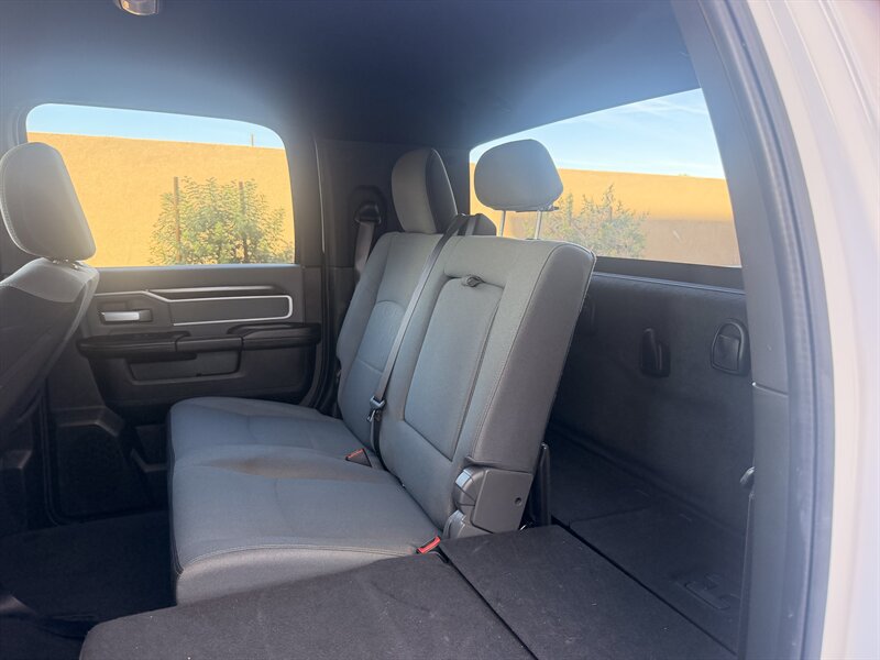 Used 2022 RAM 3500 Big Horn AWD/4WD image 44