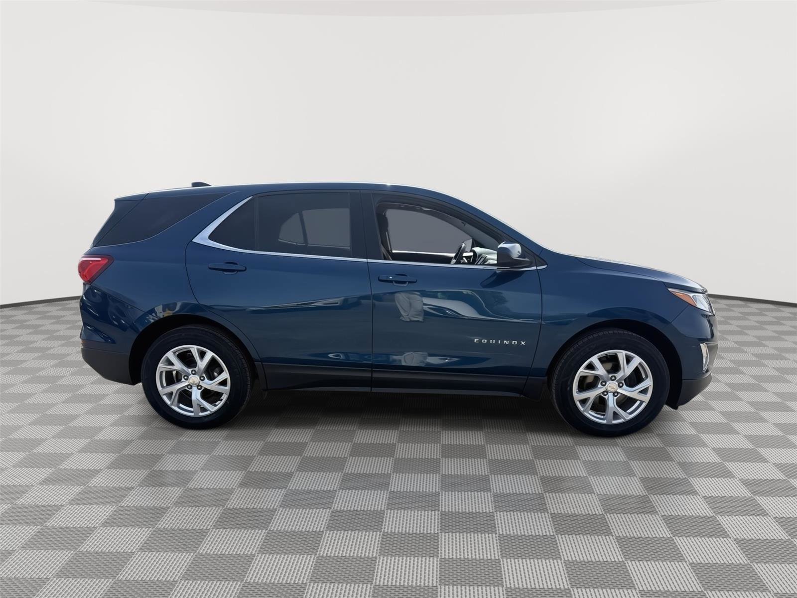 Used 2020 Chevrolet Equinox LT FWD image 8