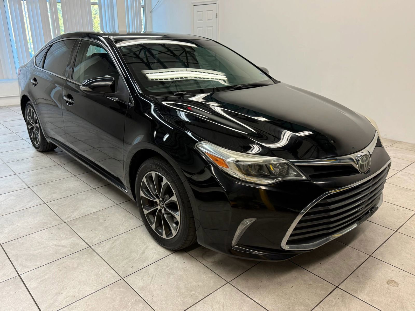 Used 2018 Toyota Avalon XLE