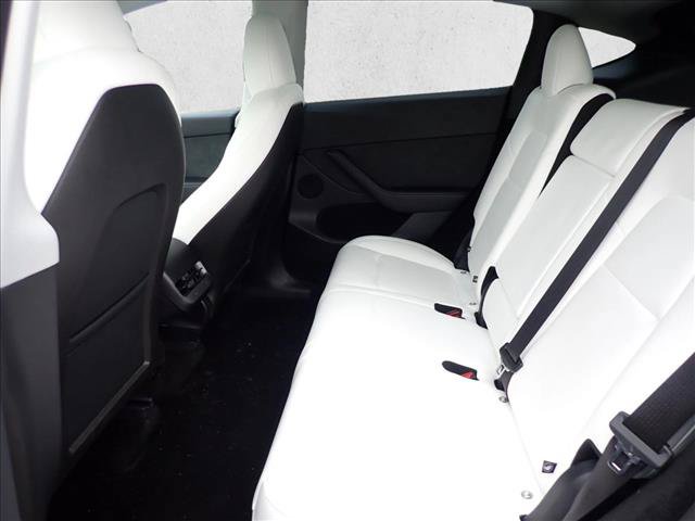 Used 2025 Tesla Model Y Long Range AWD/4WD image 6
