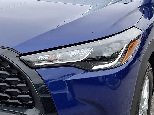 Certified 2025 Toyota Corolla Cross LE w/ Moonroof Package AWD/4WD image 9