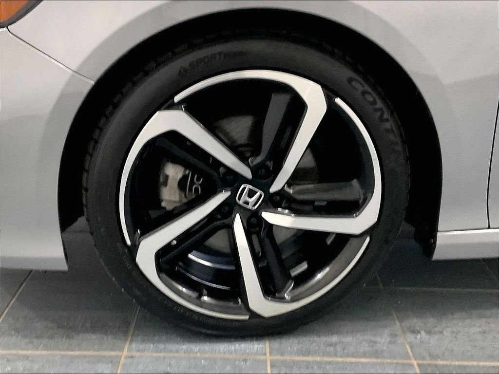 Used 2018 Honda Accord Sport image 7