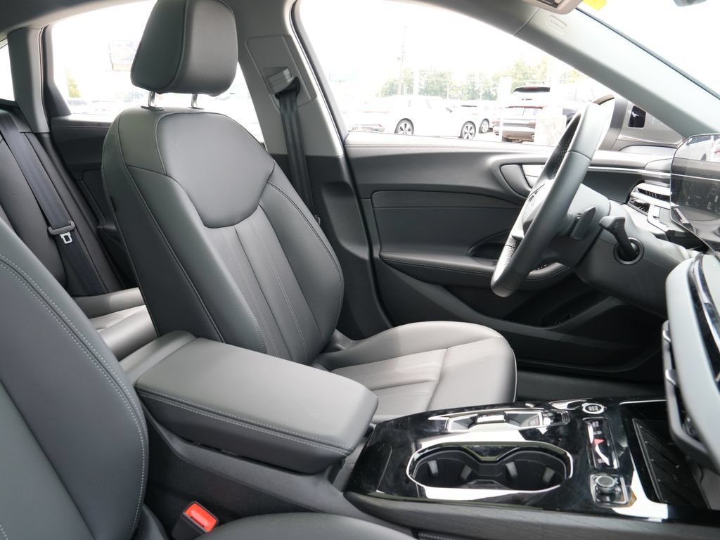 Used 2025 Audi A5 2.0T Premium w/ Convenience Package AWD/4WD image 16
