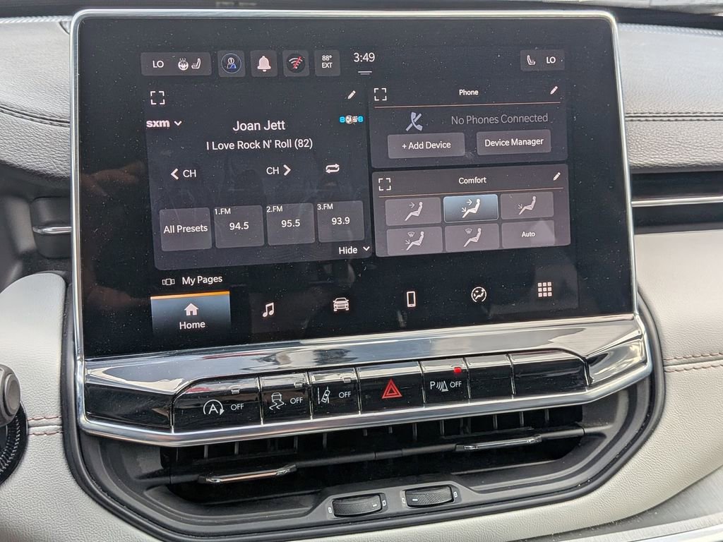 Used 2025 Jeep Compass Limited image 18