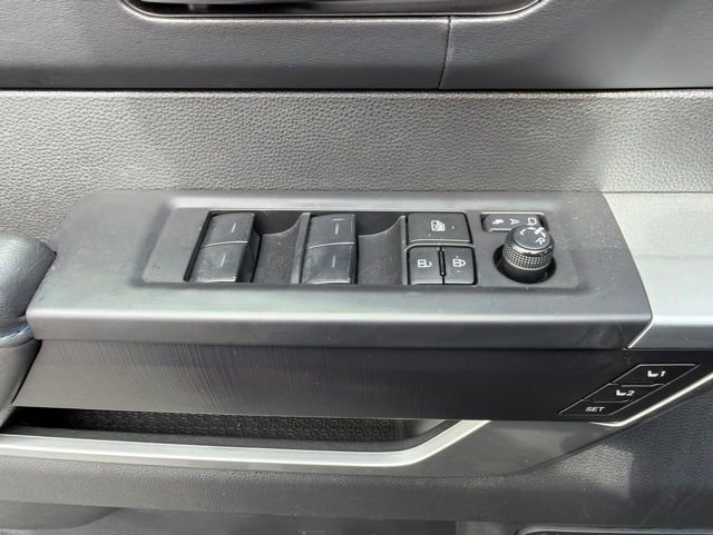 Used 2024 Toyota Tundra Platinum AWD/4WD image 18