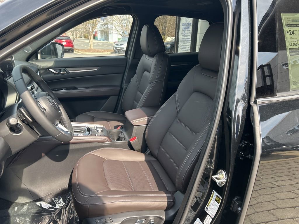 New 2025 MAZDA CX-5 Signature image 17