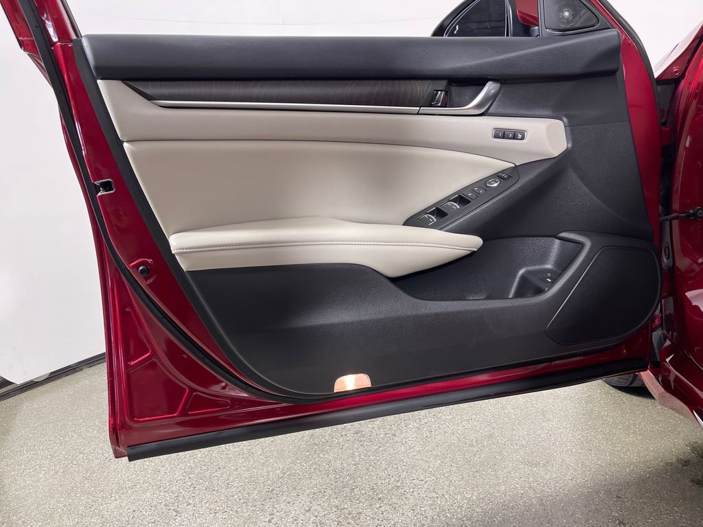 Used 2022 Honda Accord EX-L image 19