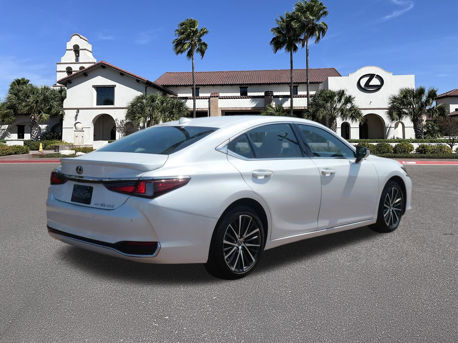 Certified 2023 Lexus ES 250 w/ Premium Package image 2