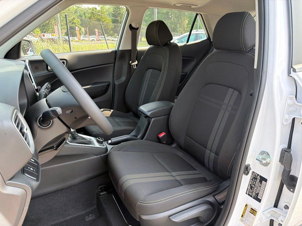 Used 2024 Hyundai Venue SEL FWD image 19