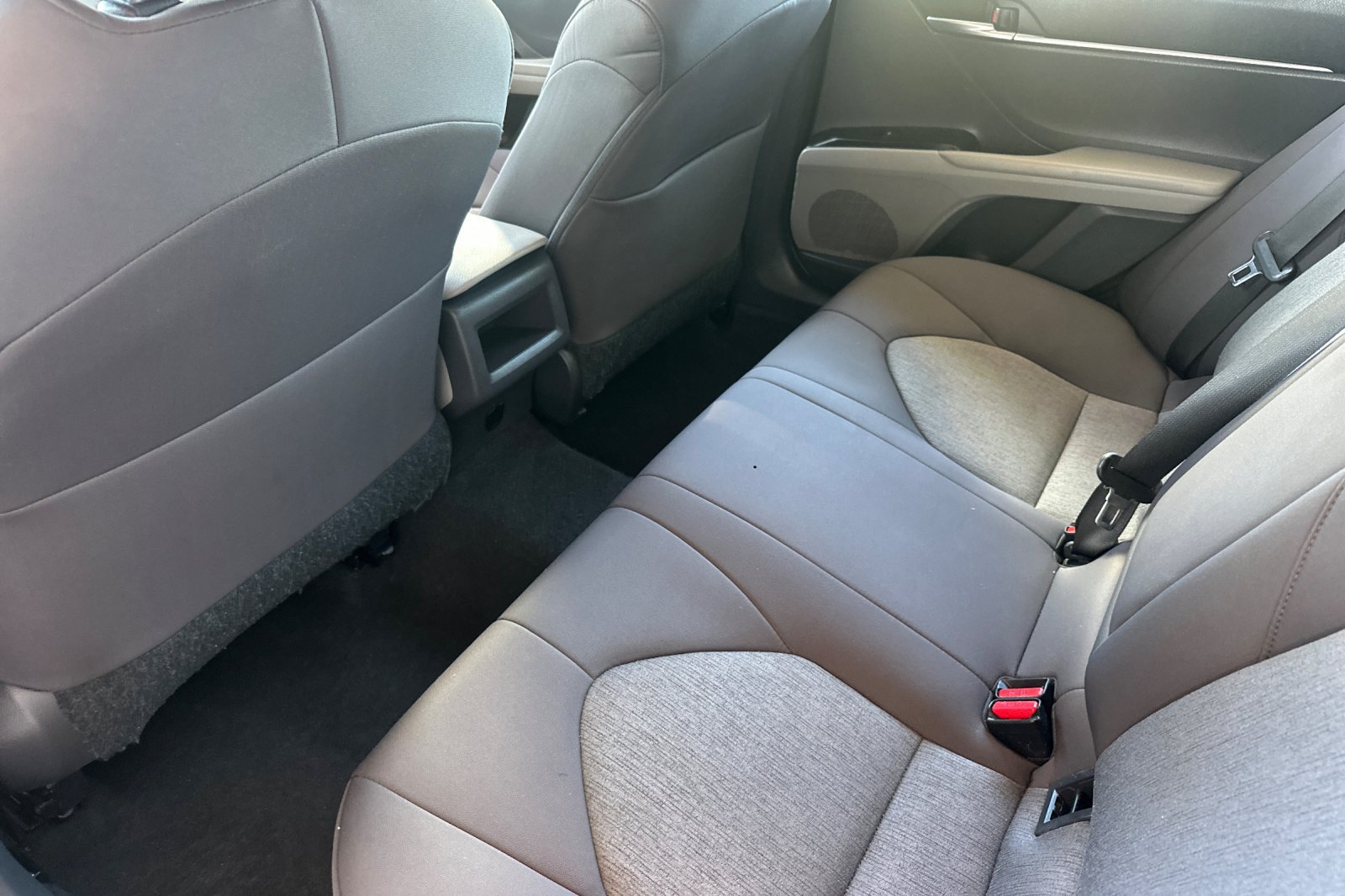 Certified 2020 Toyota Camry LE FWD image 15