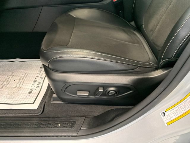 Used 2023 Jeep Grand Cherokee Altitude AWD/4WD image 14