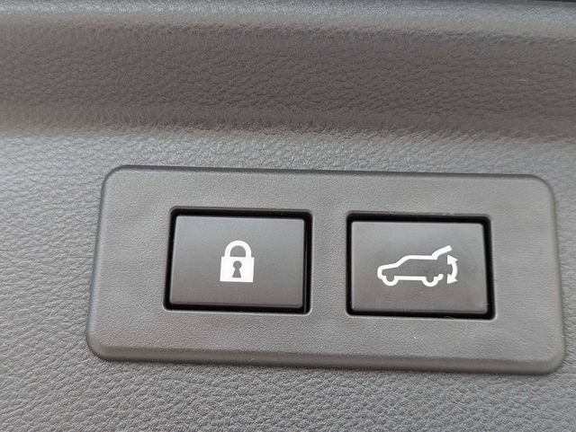 Used 2024 Subaru Forester Premium AWD/4WD image 16