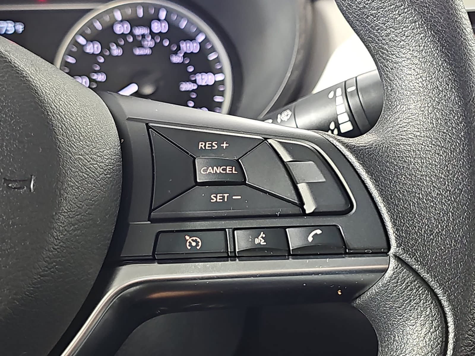 Used 2022 Nissan Versa SV w/ Trunk Package FWD image 17