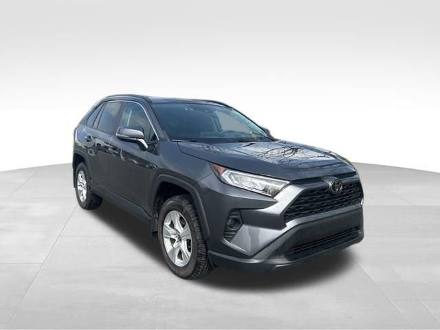 Used 2021 Toyota RAV4 XLE w/ Convenience Package image 33