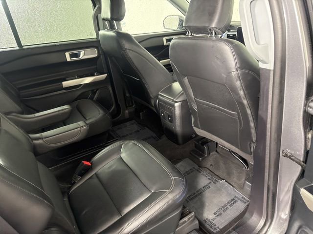 Used 2022 Ford Explorer Limited w/ Equipment Group 301A AWD/4WD image 21