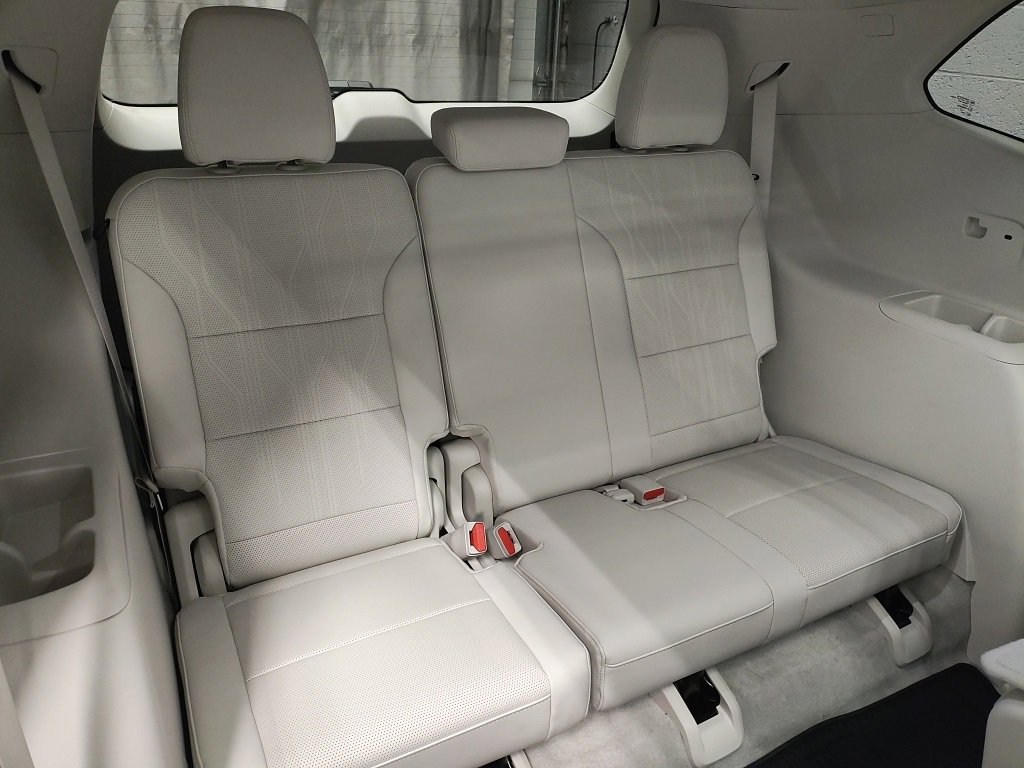 New 2026 Buick Enclave Avenir image 14