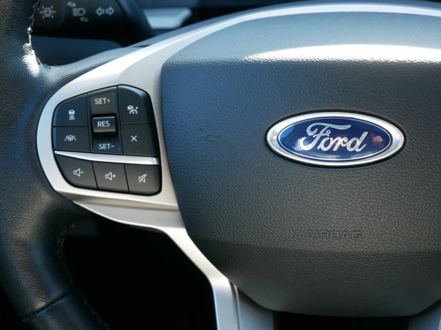 Certified 2022 Ford Explorer XLT w/ Equipment Group 202A image 18