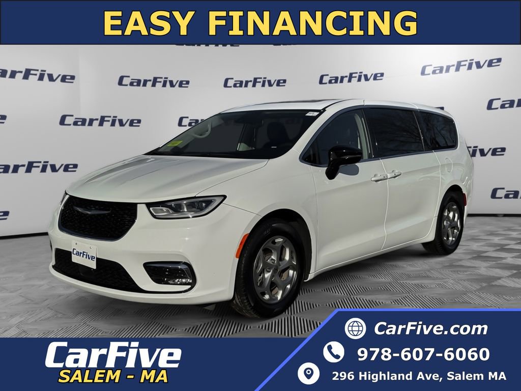 Used 2024 Chrysler Pacifica Limited