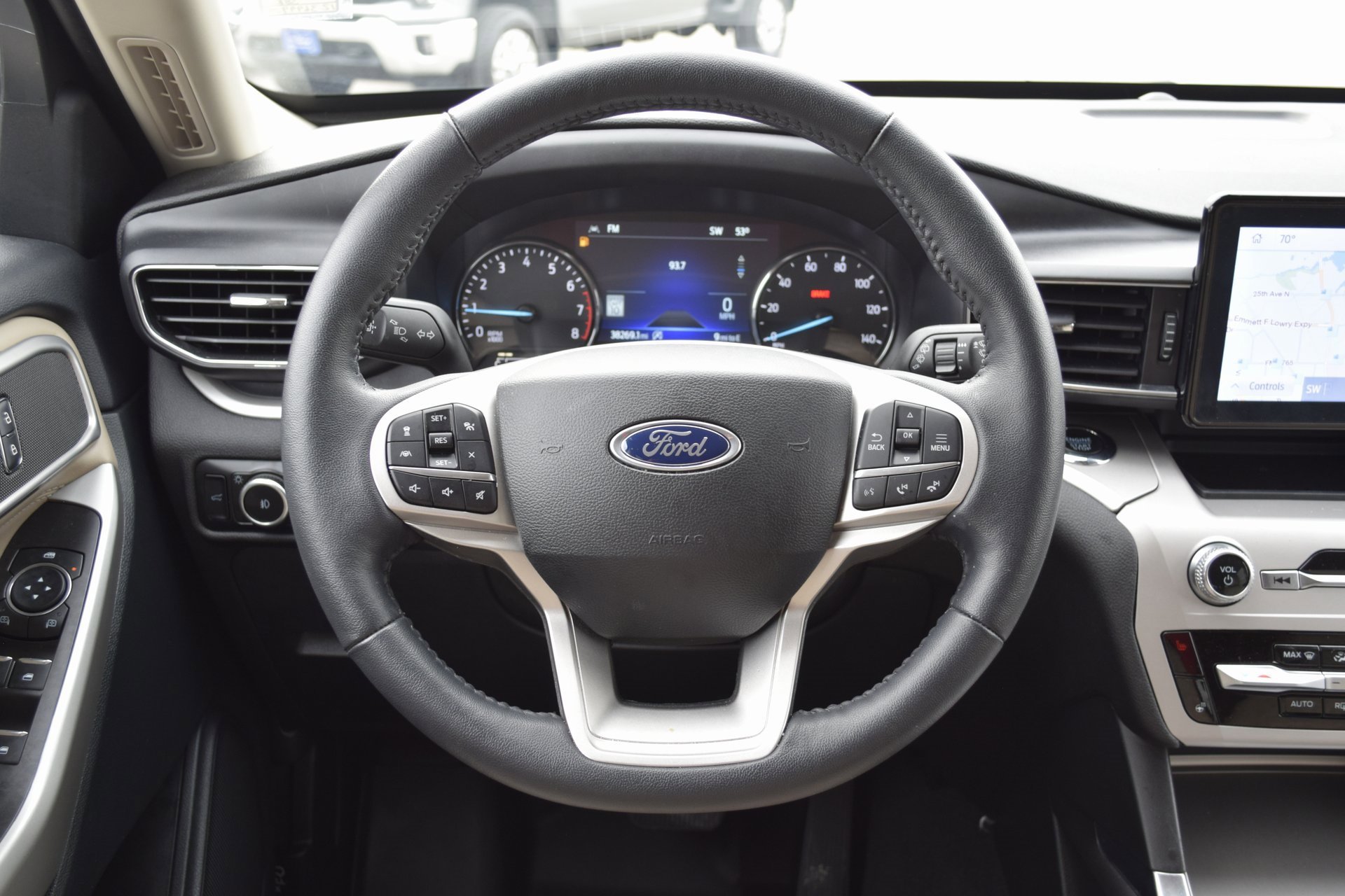 Used 2023 Ford Explorer XLT w/ Equipment Group 202A image 11