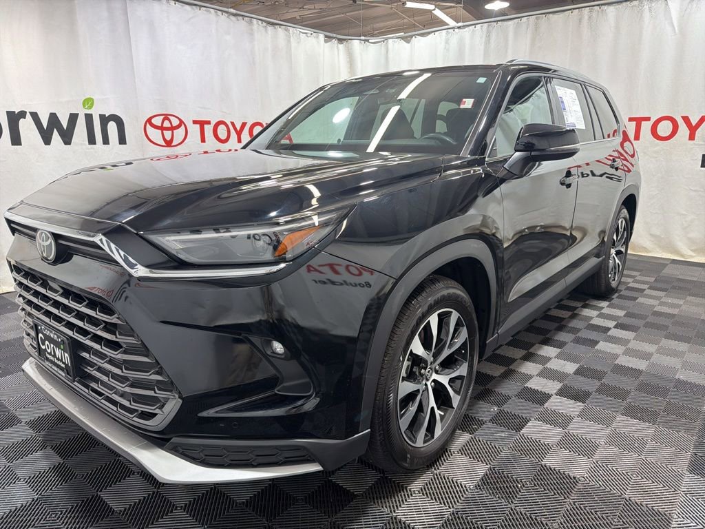 Used 2024 Toyota Grand Highlander AWD Hybrid image 3