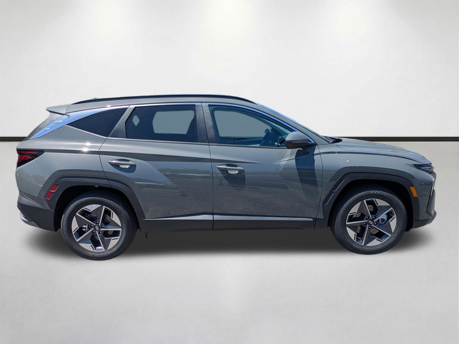 New 2026 Hyundai Tucson SEL Plus FWD image 4